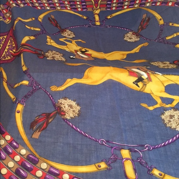 NWOT Made in Italy Pure Wool Scarf/Shawl - Picture 3 of 8